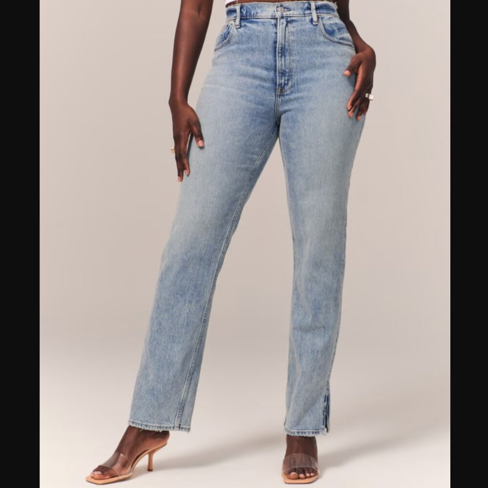 Abercrombie & Fitch Curve Love Ultra High Rise 90s Straight Jean